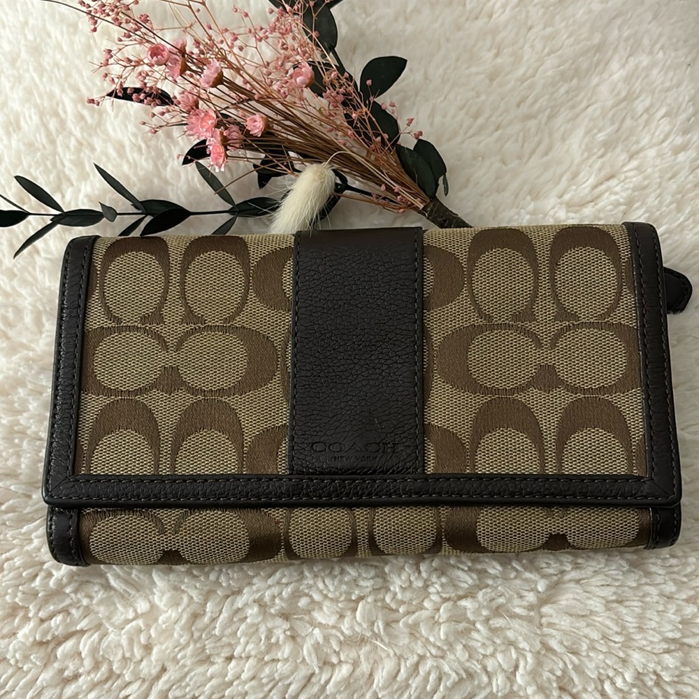 COACH - Brown Legacy Signature
